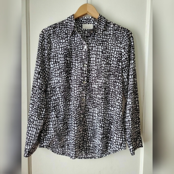 Chico's Button Blouse - Picture 4 of 7